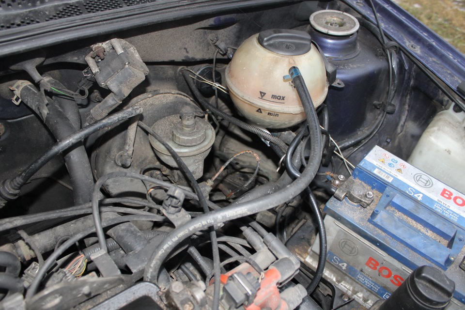 Тросик сцепления — Volkswagen Golf Mk3, 1,4 л, 1994 года | своими ...