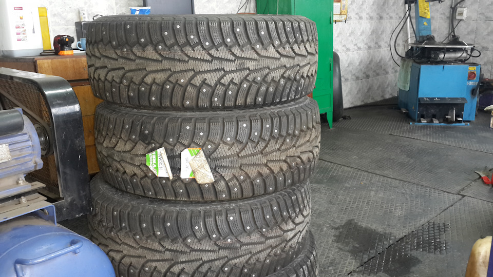 Ещё чуть чуть и будут на машине — BMW 7 series (E38)