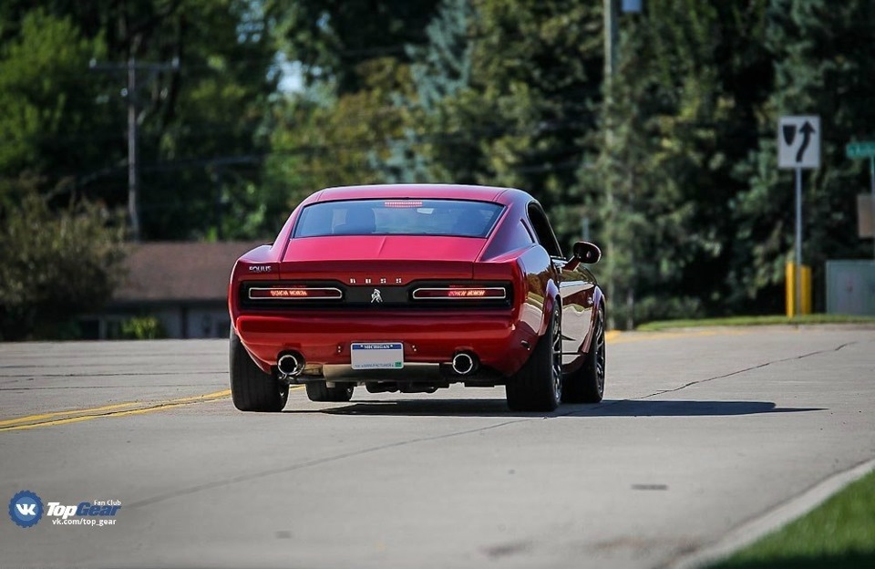 2015 Equus Bass 770