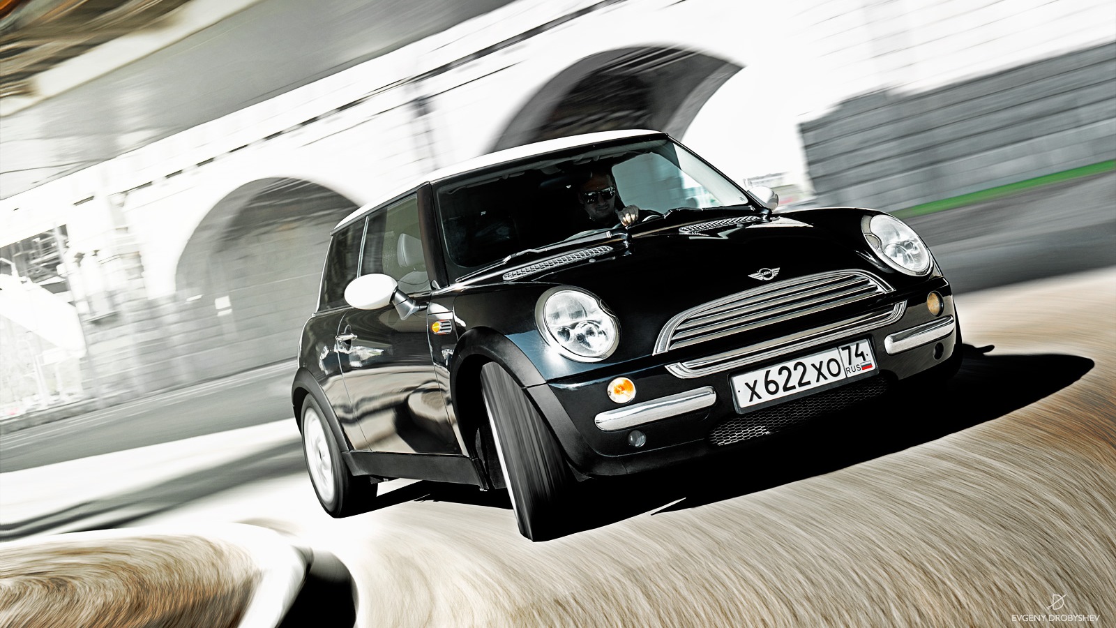 MINI Cooper Mk I 1.6 бензиновый 2002 | Черная с Белой крышей на DRIVE2