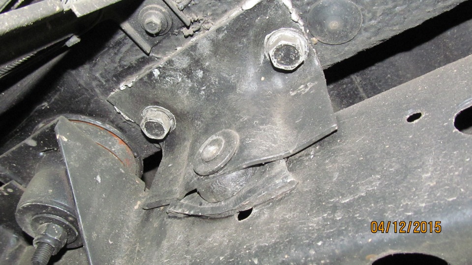 Сделал так. Но можно и другими способами. Крышек от канистр не было под рукой. — УАЗ Patriot