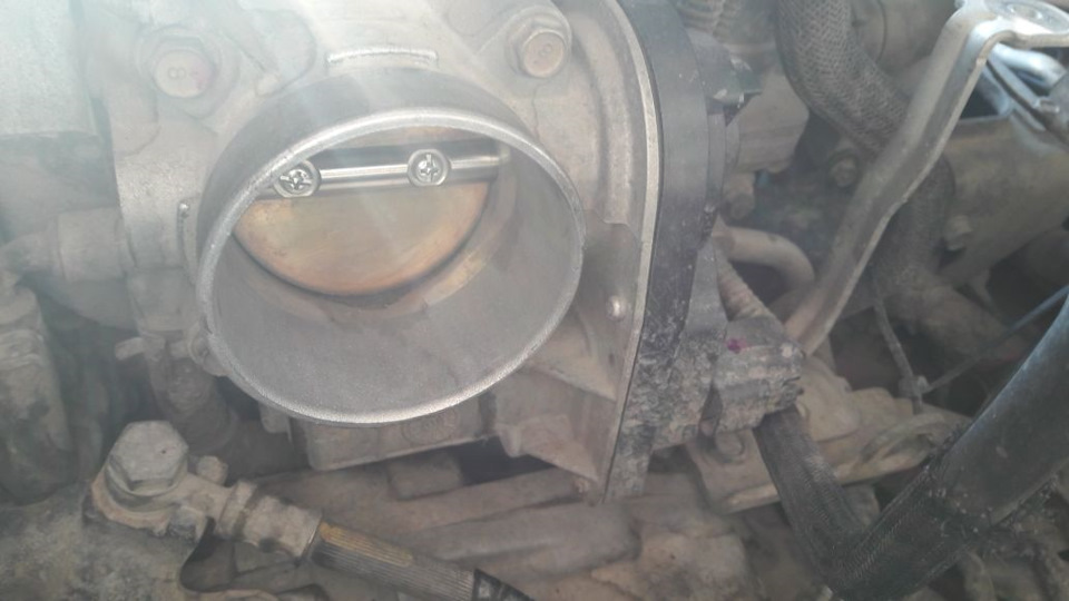 Чистка дроссельной заслонки и датчика ЕГР — Subaru Forester (SG), 2 л ...