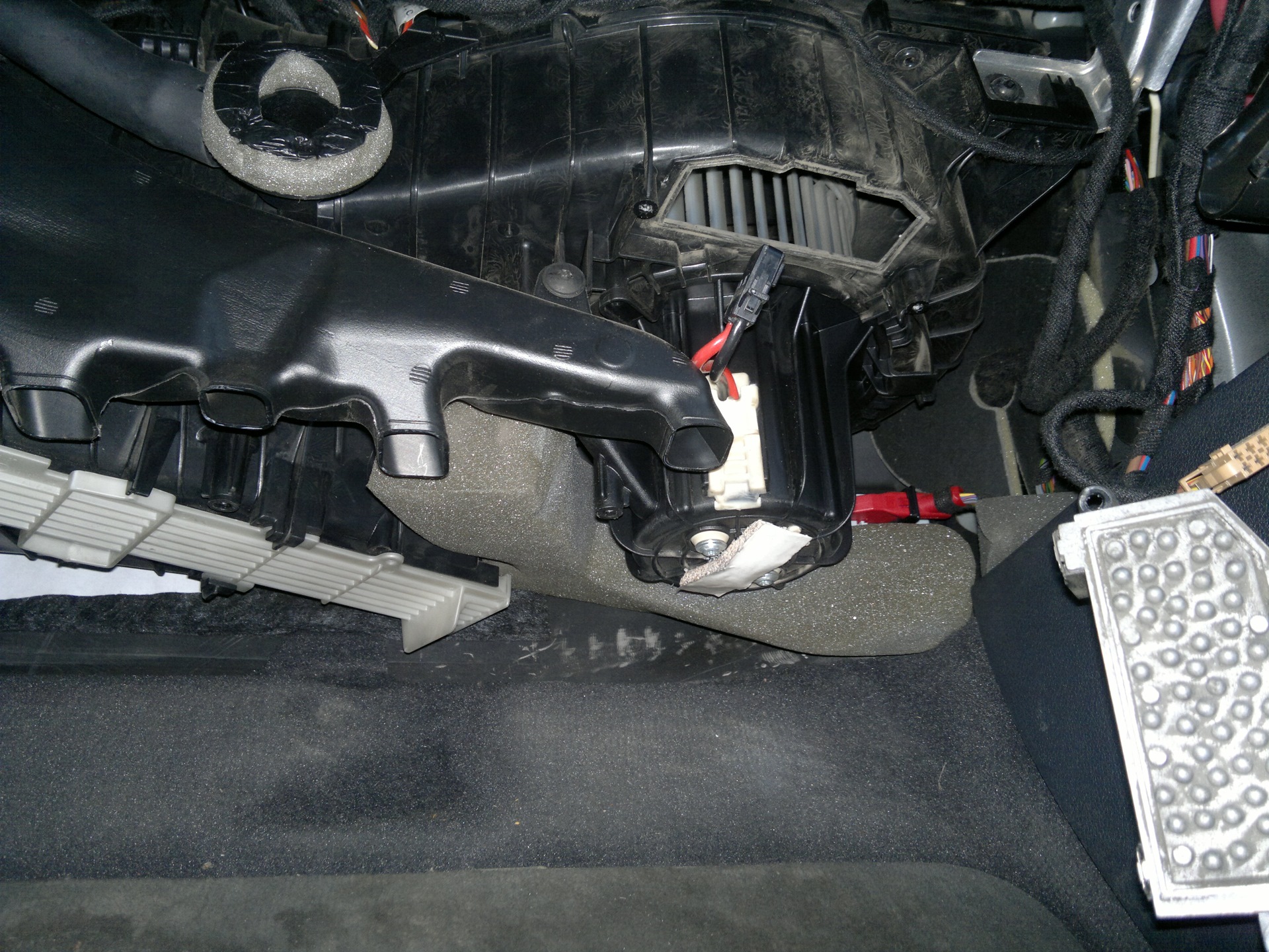 Вентилятор радиатора Audi Q5 8R (2008 - 2017) купить бу по цене 835.14 BYN Z2219