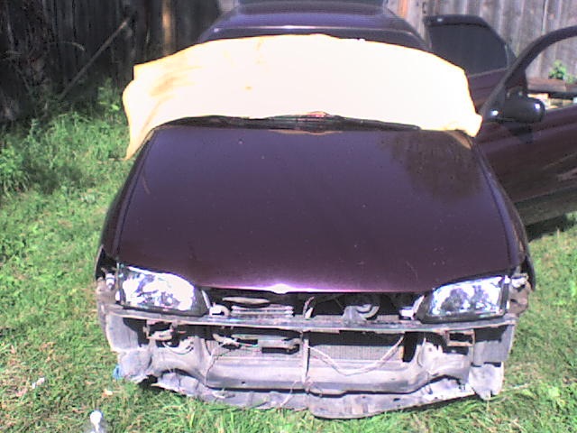 bumper and eyelashes - Toyota Carina E 16 L 1993