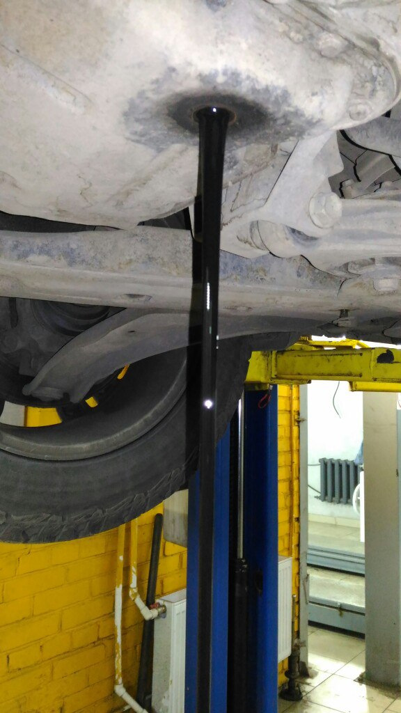 Lukoil Genesis Armortech 5w40 после 10тыс. пробега на дизеле без долива. — Renault Koleos (1G)