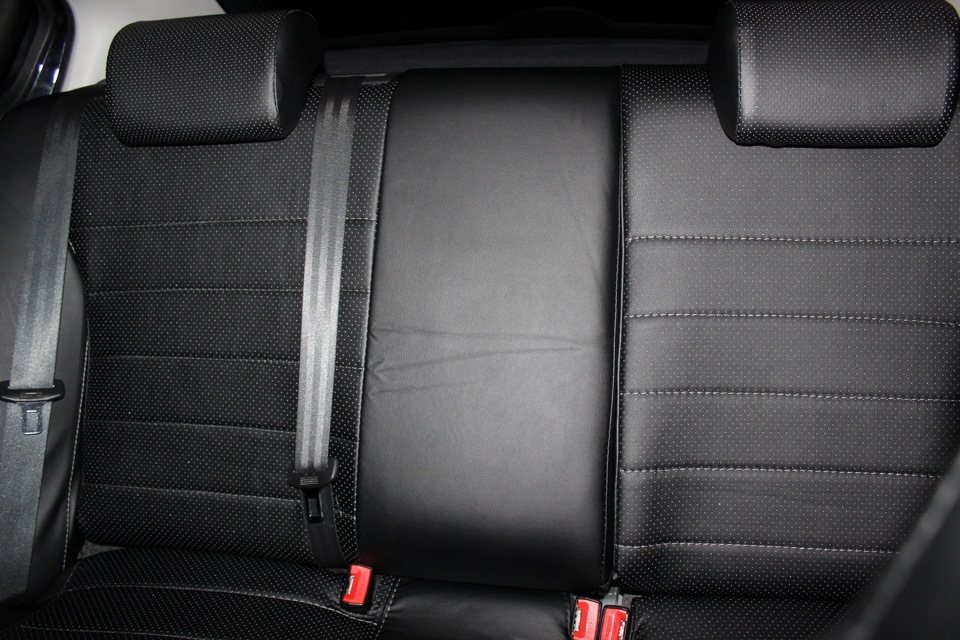 сиденья из экокожи. автопилот ситроен с 5 аригон с перфорацией. хнда саната алкатара авточехли. чехлы из экокожи или тканевые.