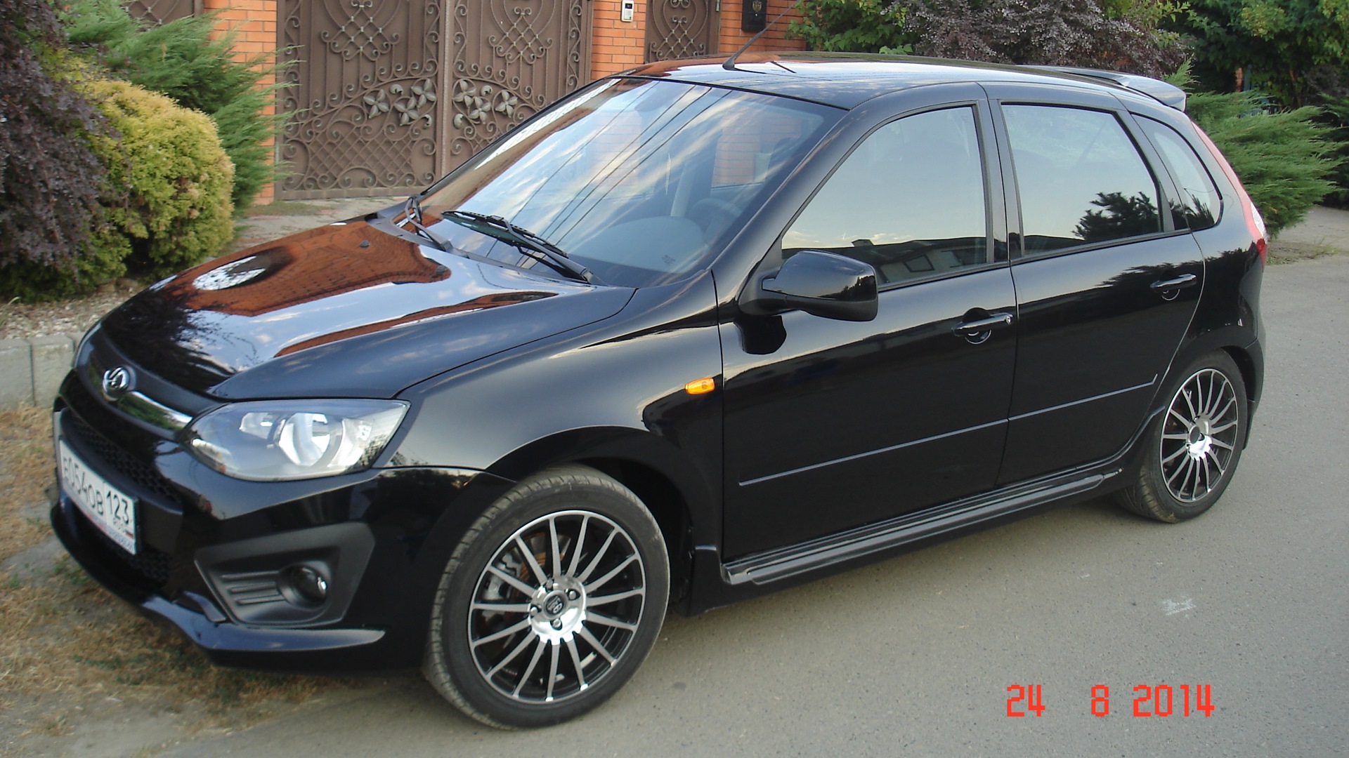 Lada Kalina Sport Black