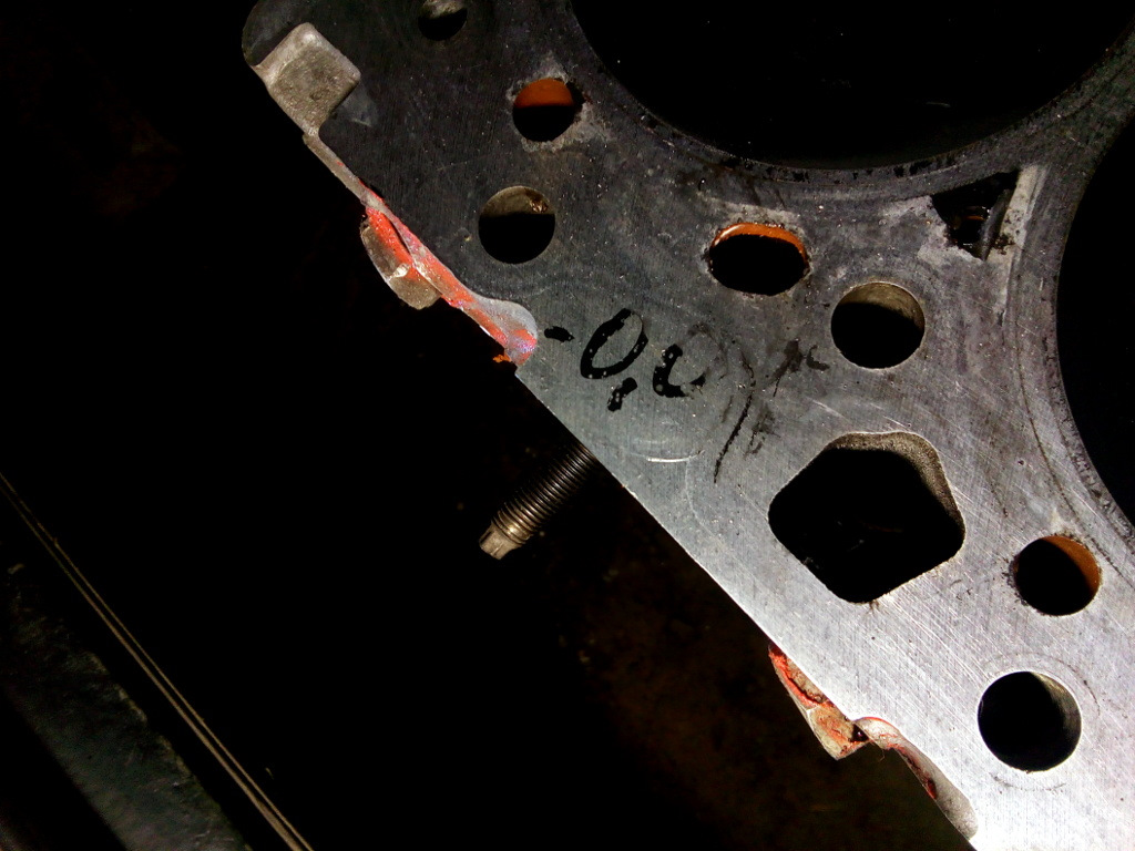 Замена прокладки гбц ваз 2115 8 клапанов своими руками. Сколько можно снимать с гбц. Сколько можно снимать с гбц. Гбц ваз 2114. Снятие гбц ваз 2106.