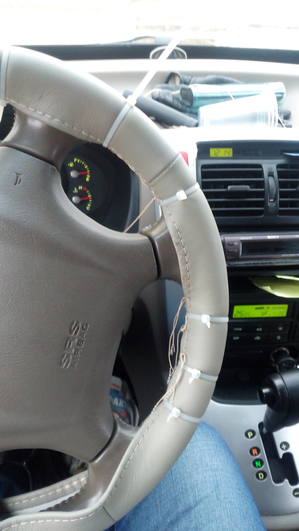 Оплетка руля — Hyundai Tucson (JM), 2,7 л, 2009 года | аксессуары | DRIVE2