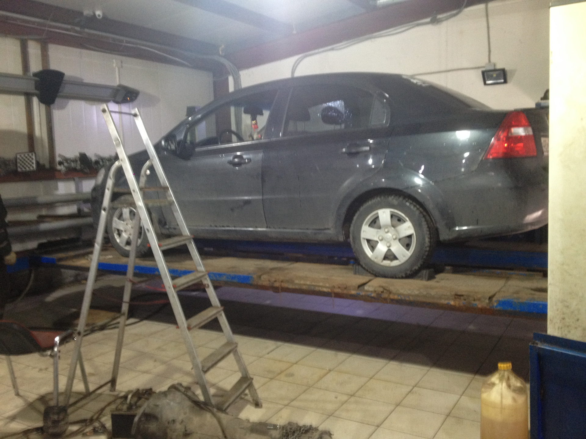 Сход развал (или \"ох уж эти дороги\"). — Chevrolet Aveo Sedan (1G), 1,4 ...