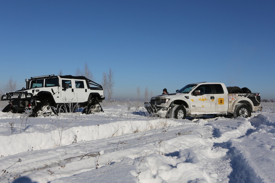 Hummer h2 на гусеницах