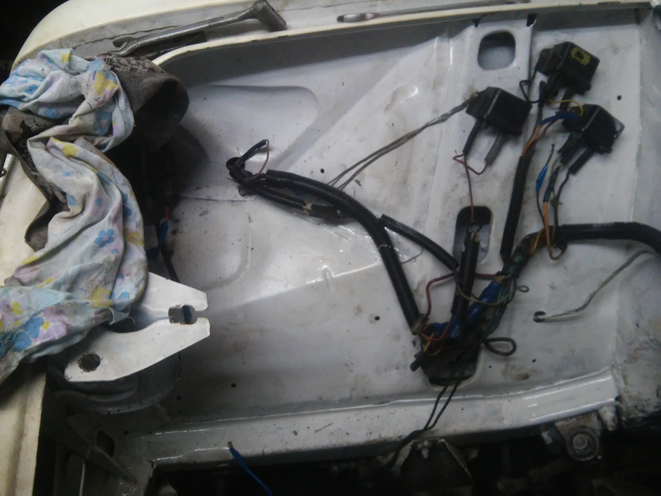 Перенос АКБ в багажник — Lada 21061, 1,6 л, 1984 года | кузовной ремонт ...