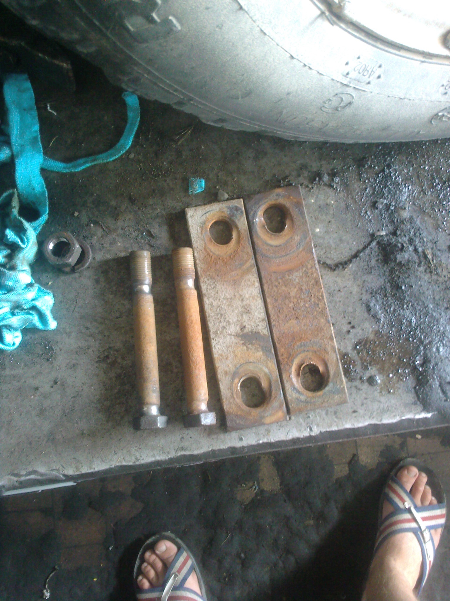 10) Снова на ТО, замена тормозных шлангов и трубок, прокачка тормозов и ...