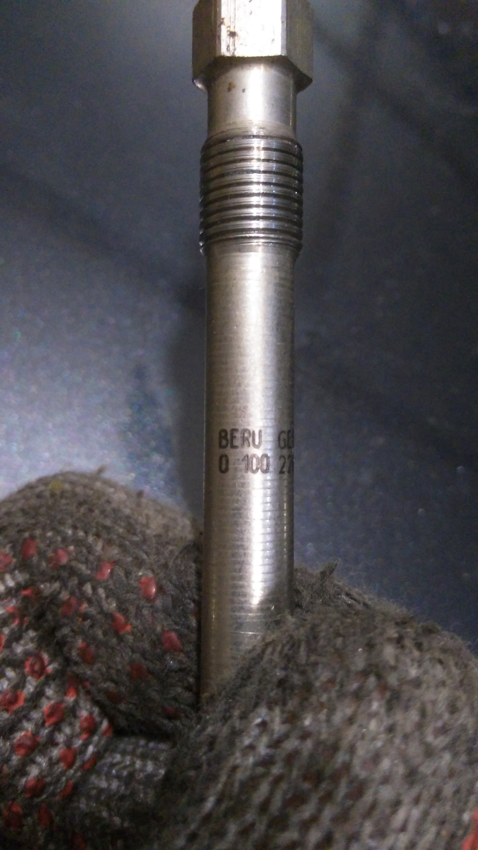 Меняем свечи накала — Audi A8 (D2), 2,5 л, 1998 года | запчасти | DRIVE2