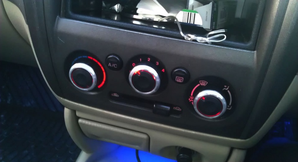 климат от Premacy - Mazda Familia (BJ), 1,5 л, 1998 года тюнинг DRIVE2