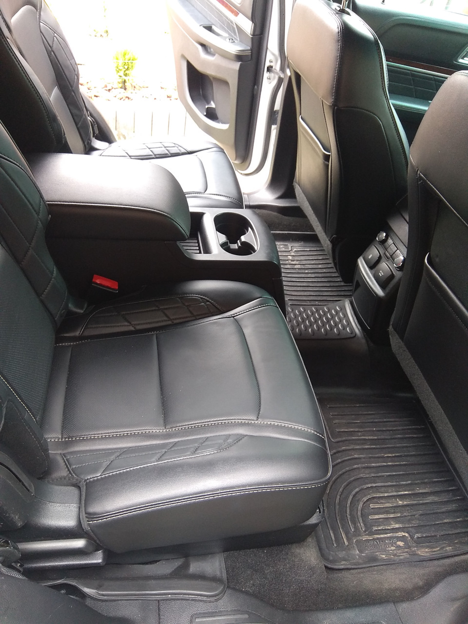 Фото в бортжурнале Ford Explorer (5G)