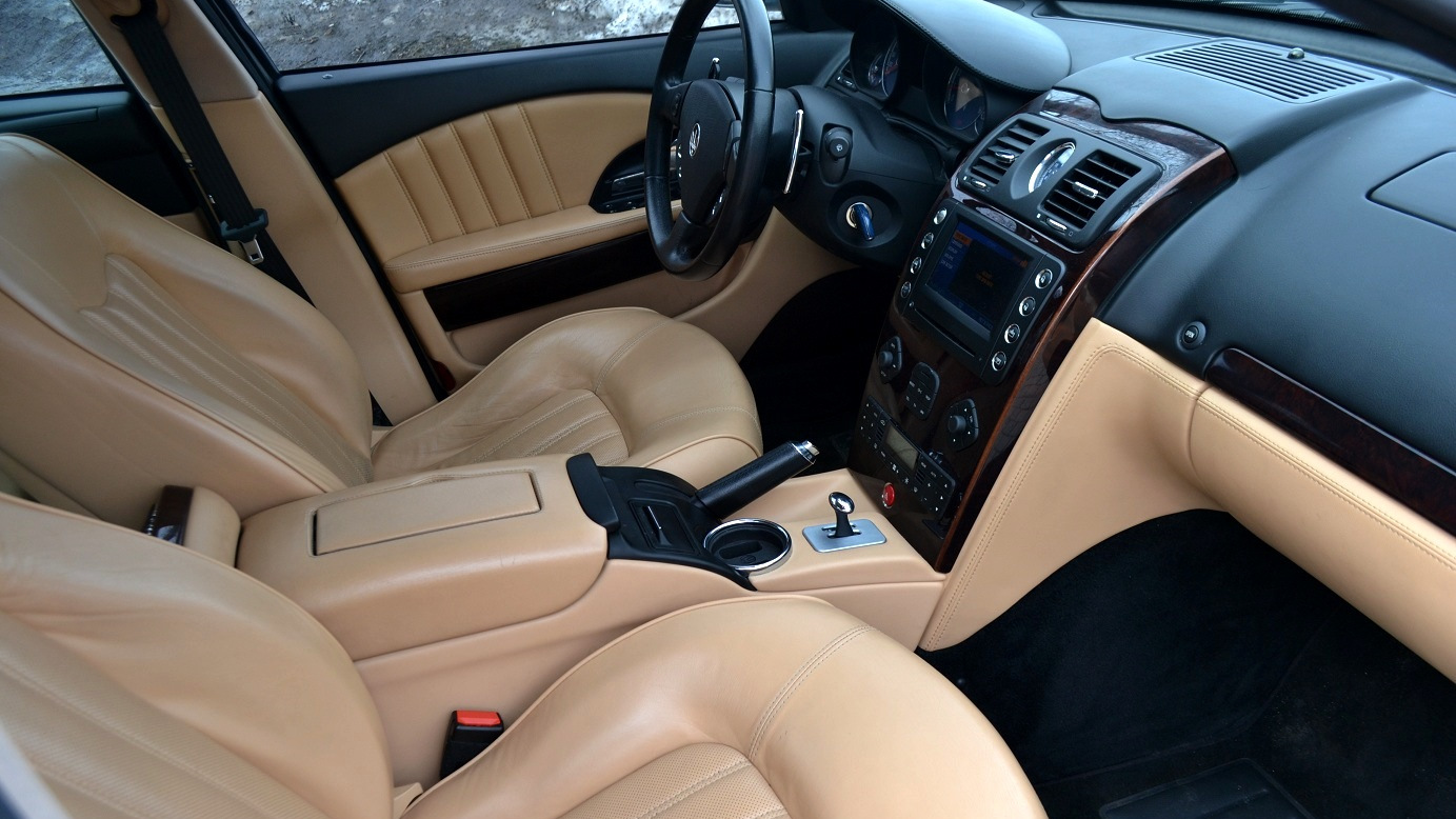 Maserati Quattroporte (5G) 4.2 бензиновый 2005 | Робот в багажнике на DRIVE2