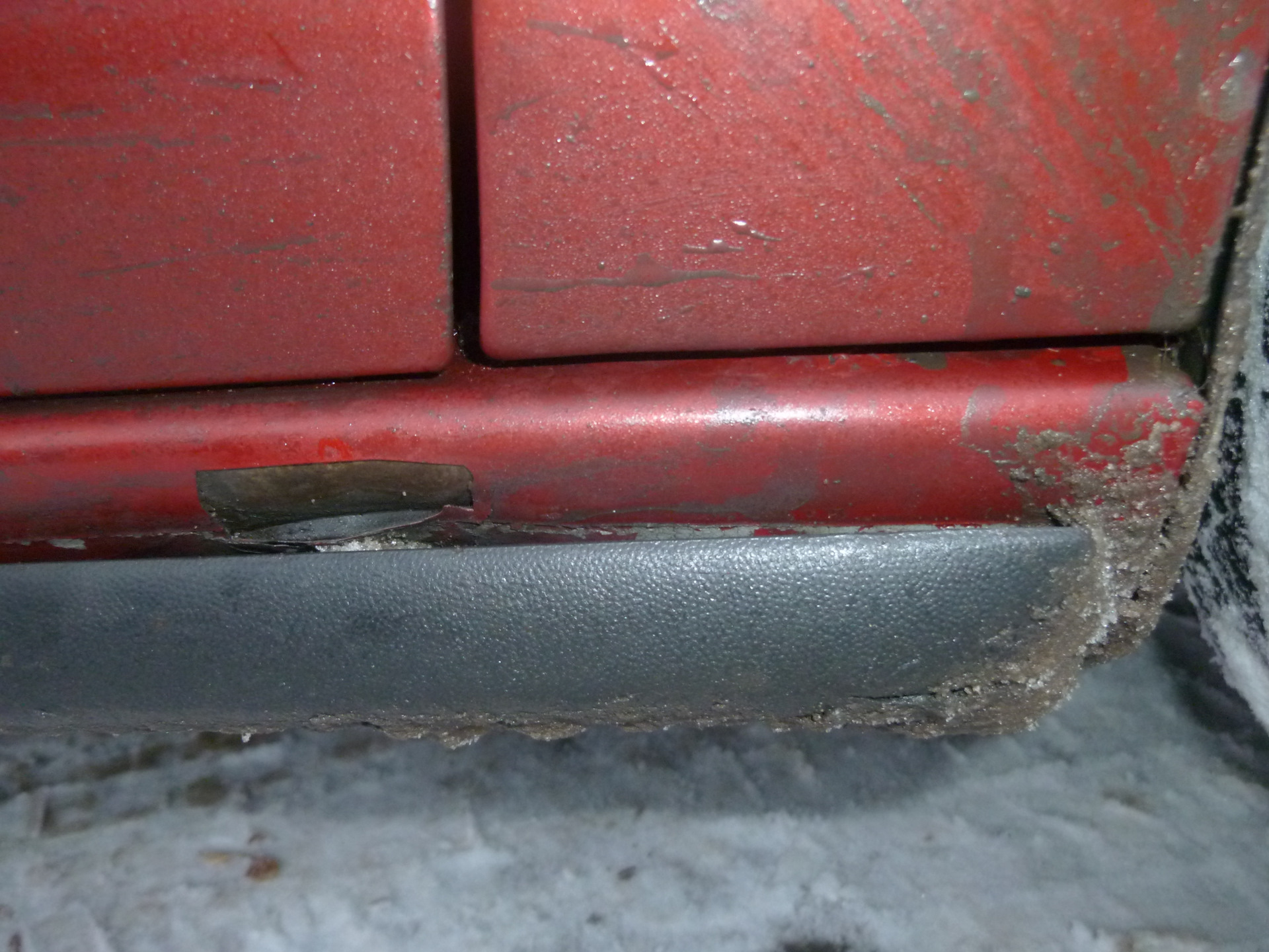 загнул порог