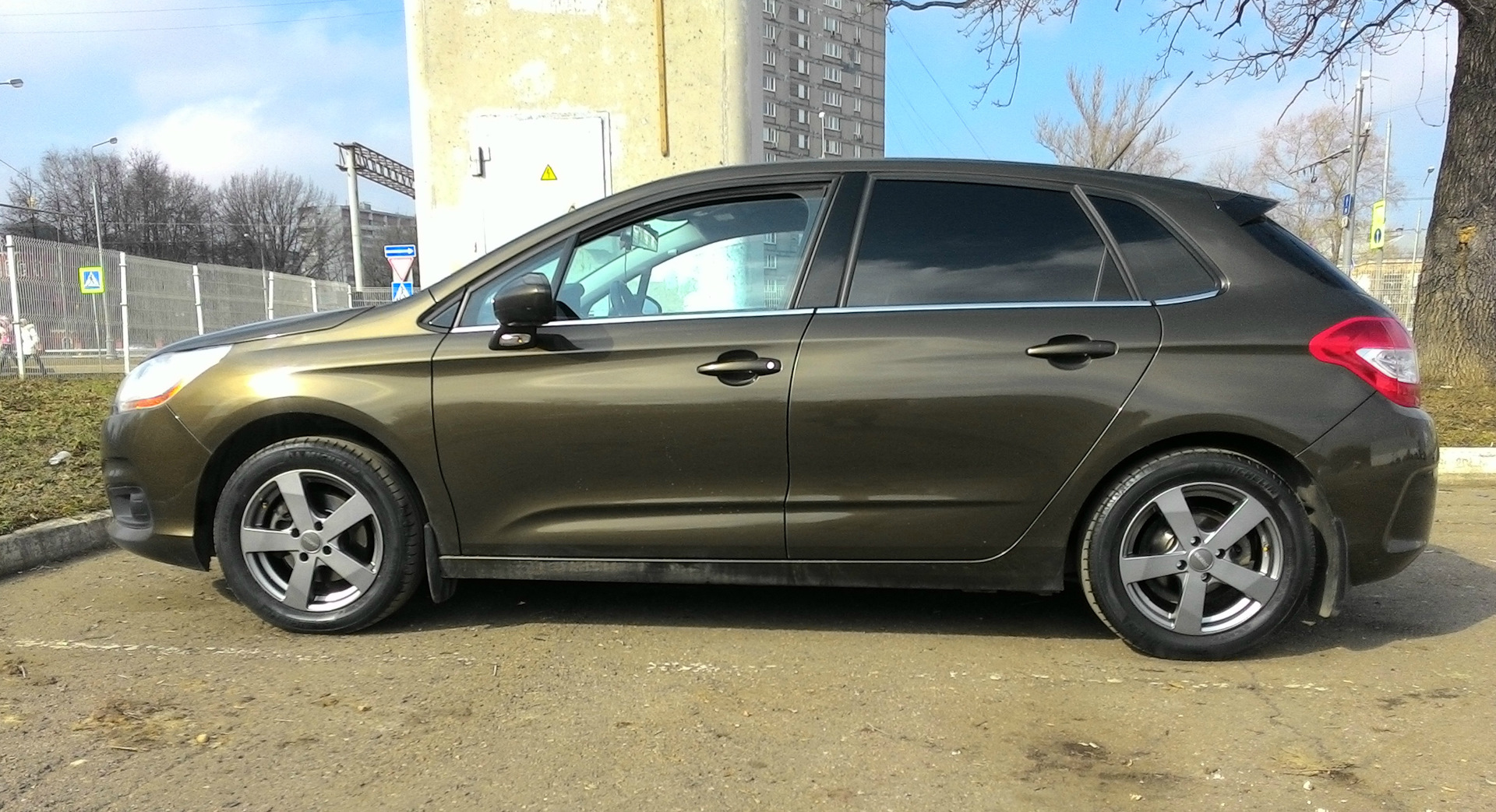 Диски Dezent TD graphite — Citroen C4 (2G), 1,6 л, 2012 года | колёсные  диски | DRIVE2