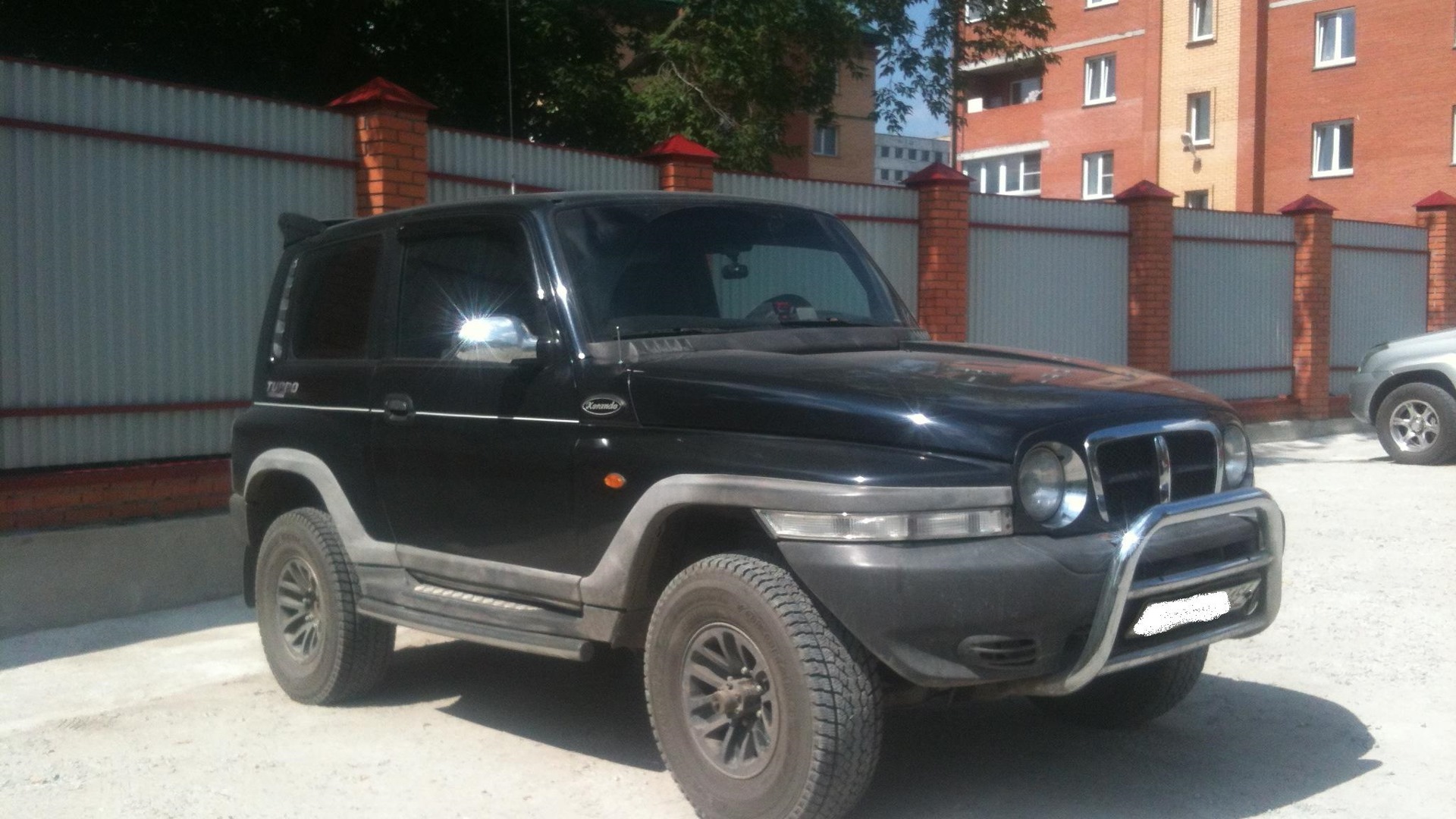 Саньенг корандо бу. Санг Йонг Корандо 1993 год. SSANGYONG Korando 2001. Корандо 2003. SSANGYONG Korando 2003 тюнинг.