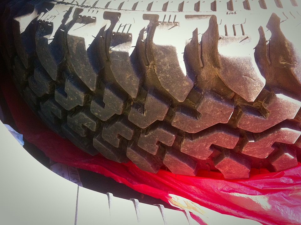 Грязевая резина кордиант. Cordiant off Road 225/75 r16. Cordiant off Road 2 225/75 r16 104q. Резина шипованная Кордиант 16r 225 75. Шины Быстрица 225/75/r16 Radial.