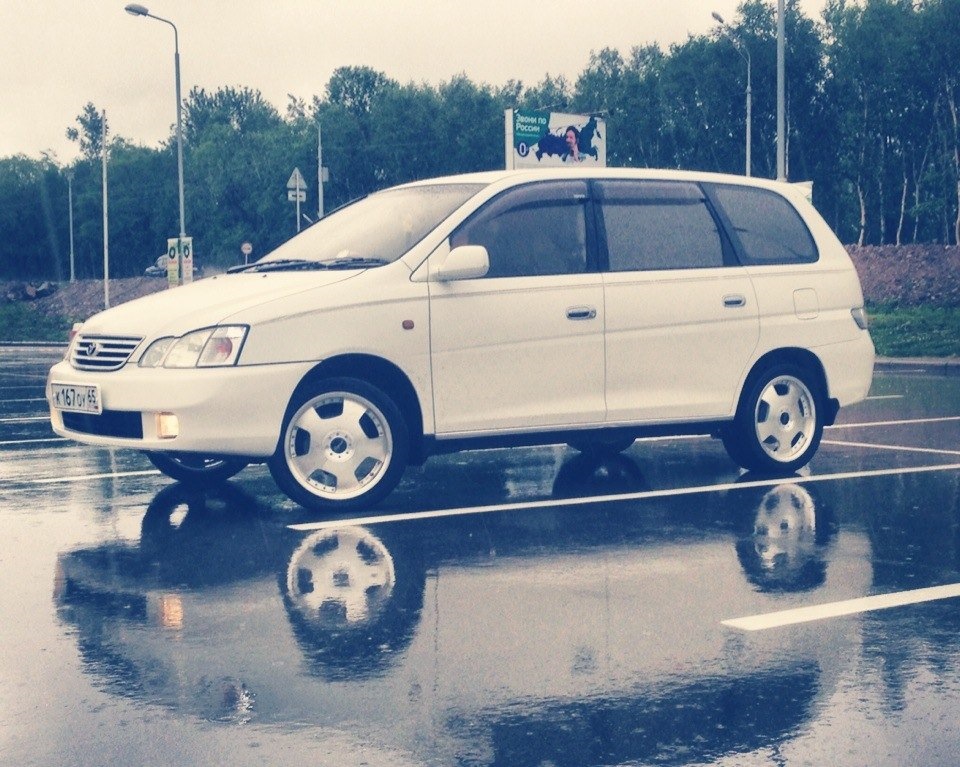 toyota gaia 1998