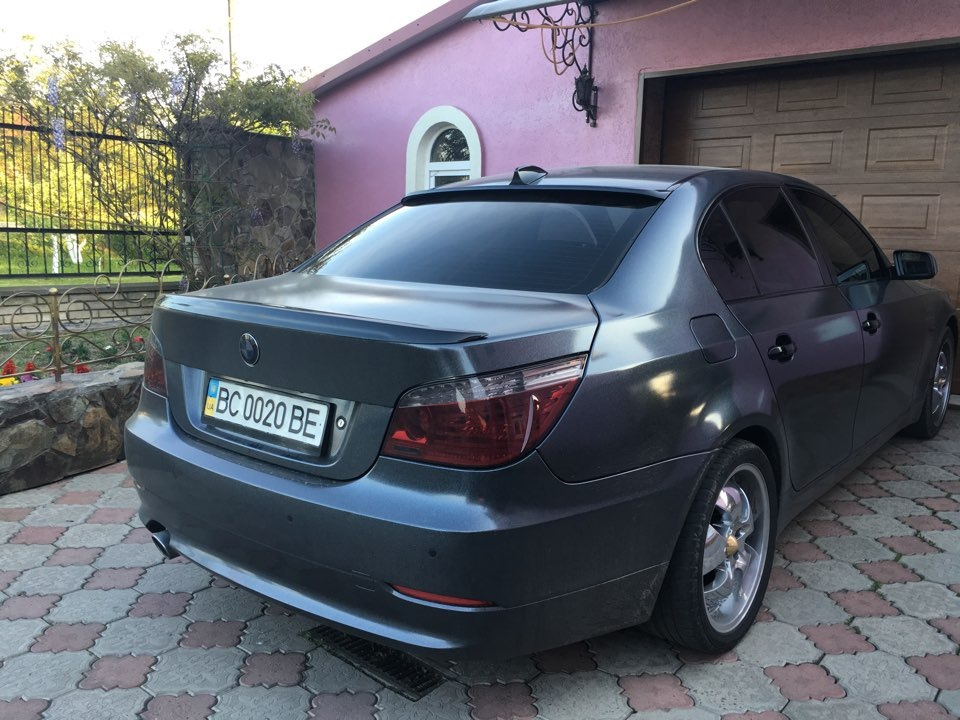 Стекло bmw e60