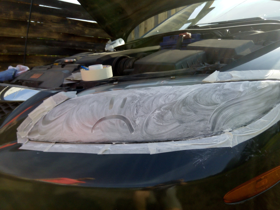 В течение, часа мусолил фару. Пробовал разными тряпочками, но должного эффекта нет — Mazda 6 (1G) GG