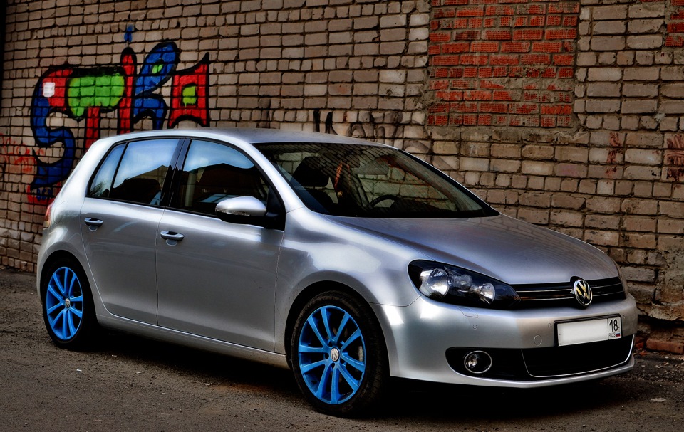 Диски посинели — Volkswagen Golf Mk6, 1,4 л, 2011 года | тюнинг | DRIVE2