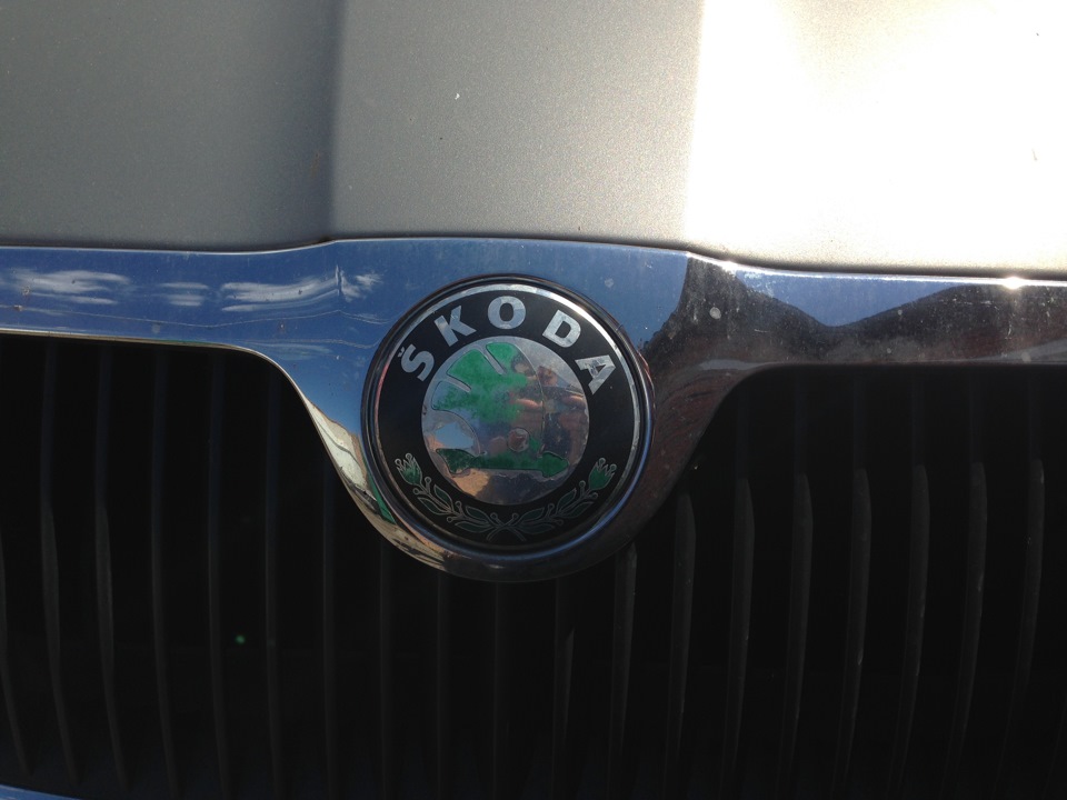 эмблема задняя для skoda octavia a5 эмблема задняя для skoda octavia a5