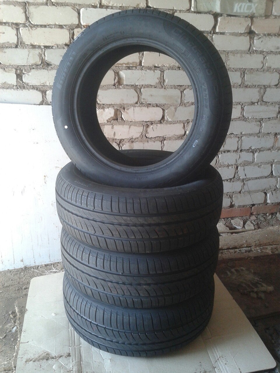 Стопочка Pirelli Cinturato P1 (P1cint VerdeE) — Mitsubishi Lancer X. Запчасти на фото: Pirelli Cinturato P1 Verde