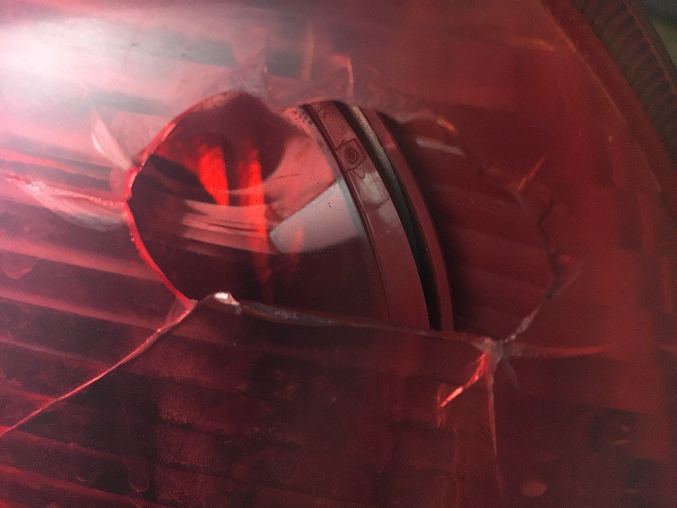 Оригинальные задние фары Пежо 206 в разборе — Peugeot 206, 1,4 л, 2006 ...