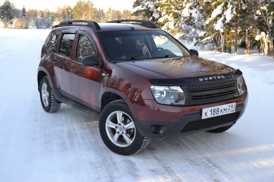 Renault Duster 2014 красный