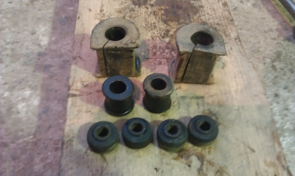 Замена уплотнений на стабилизаторе поперечной устойчивости (задний ...