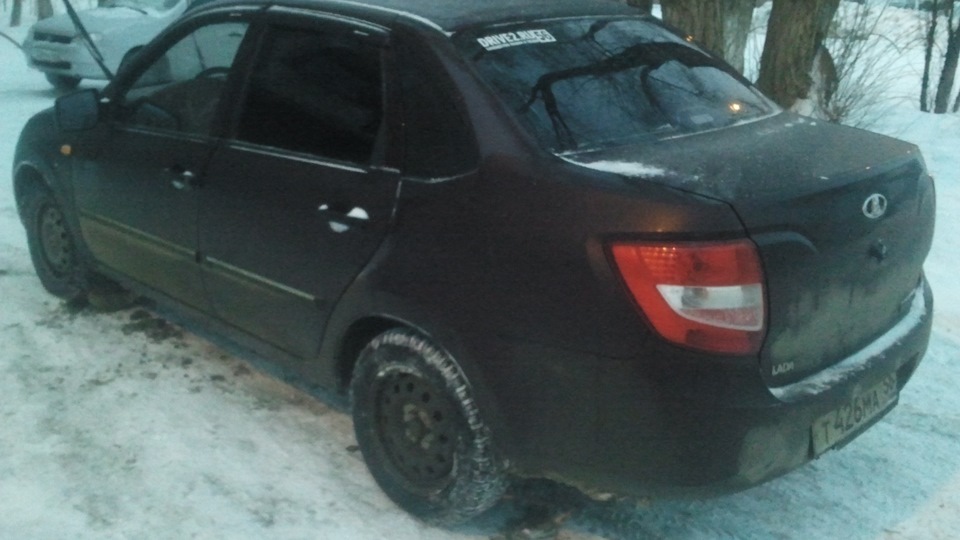 Решил поменять колодки — Lada Гранта (1G), 1,6 л, 2012 года | плановое ...