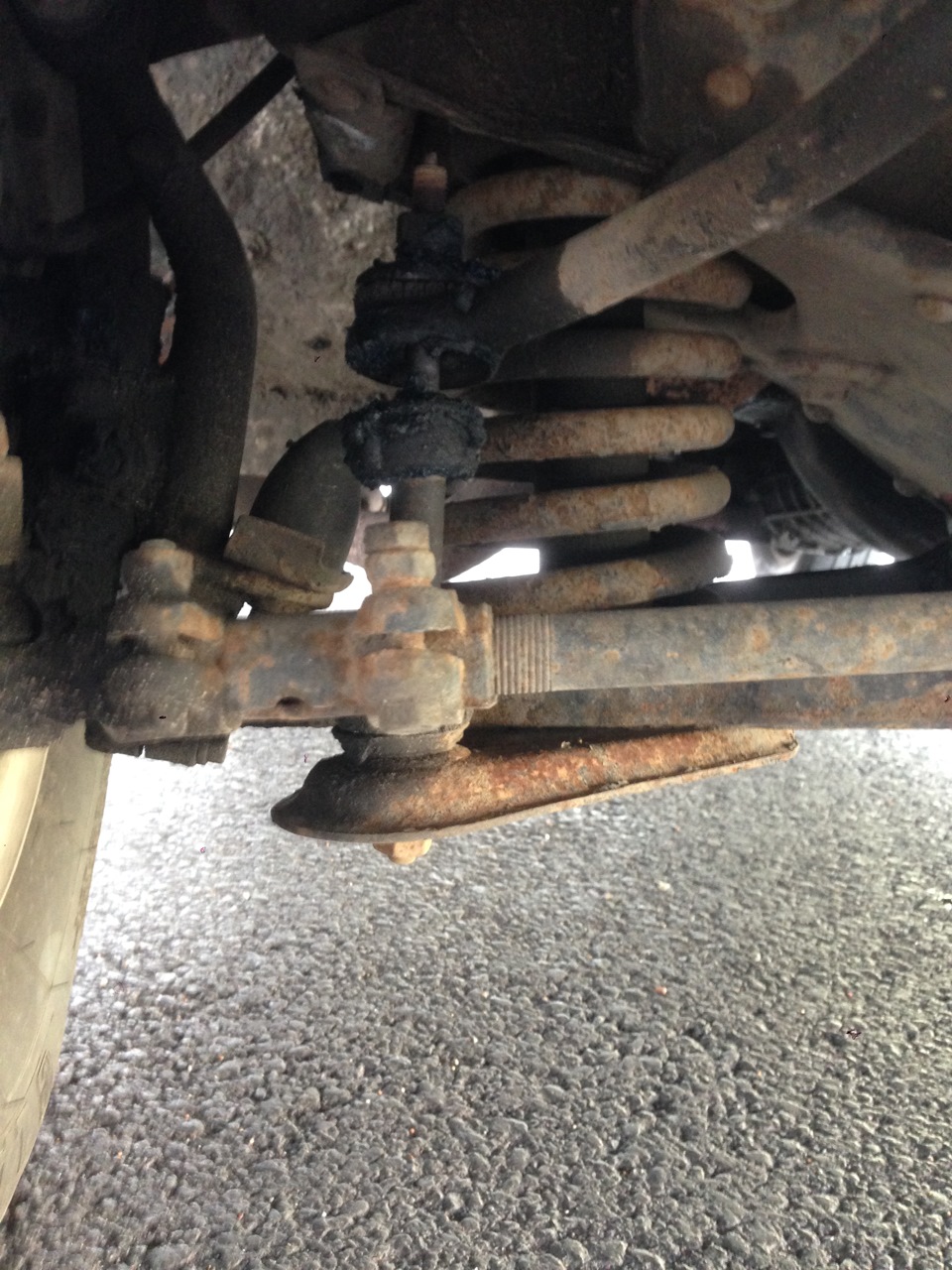 Стойки стабилизатора поперечной устойчивости. — ГАЗ 21, 1966 года ...