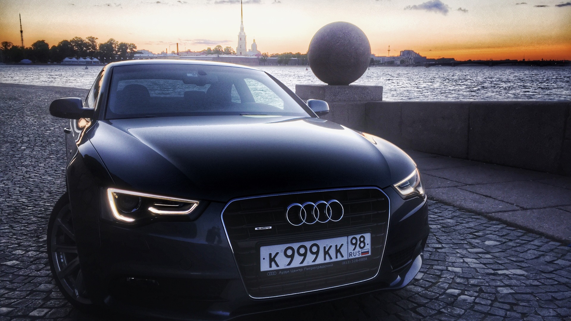 Ауди плохая. Audi a5 Revo. Audi a5 Night. Ауди а5 ночью. Ауди а5 Revo st2.