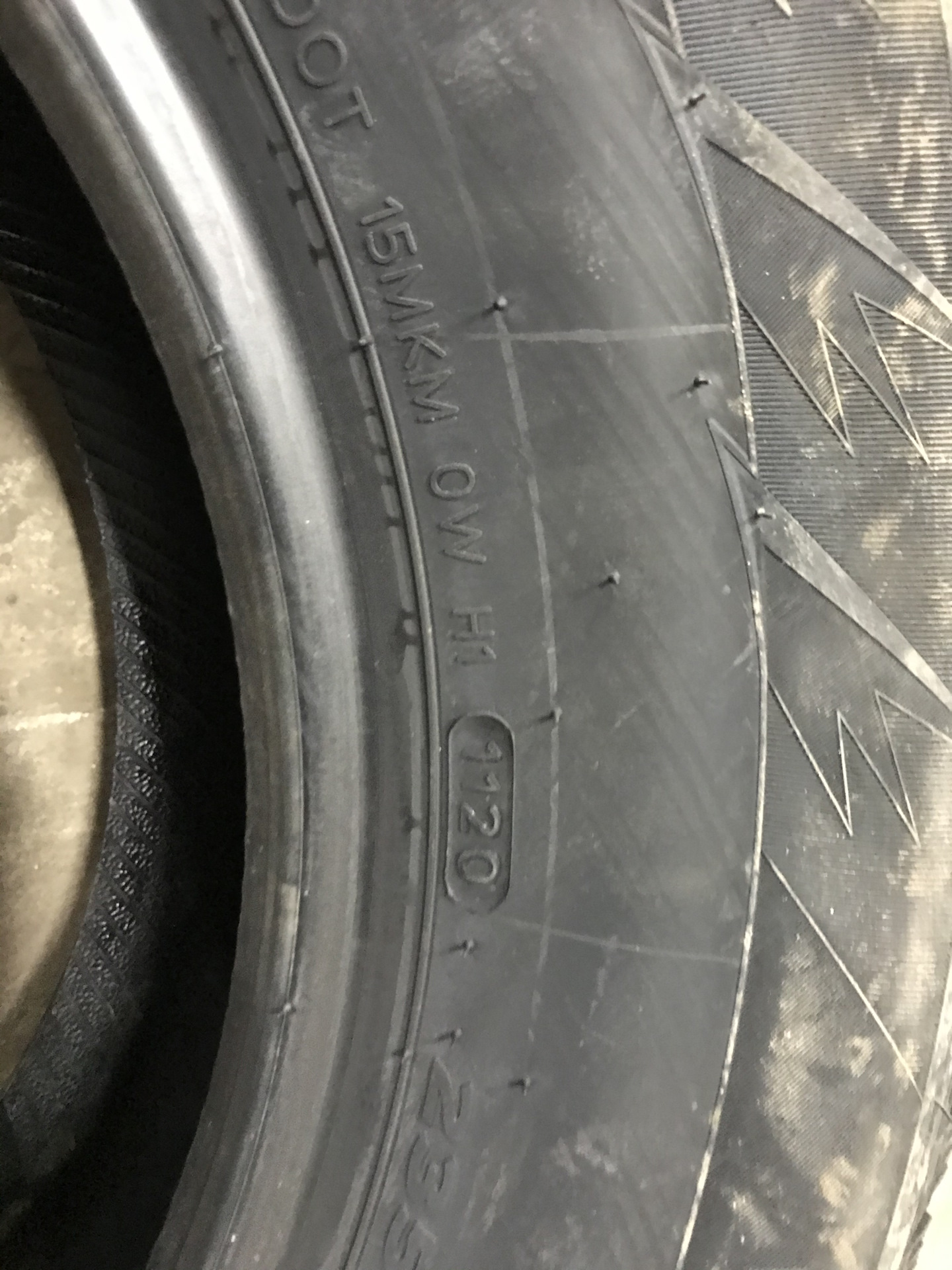 Шины hankook w429a r18. 235 70 R16 Ford Escape.