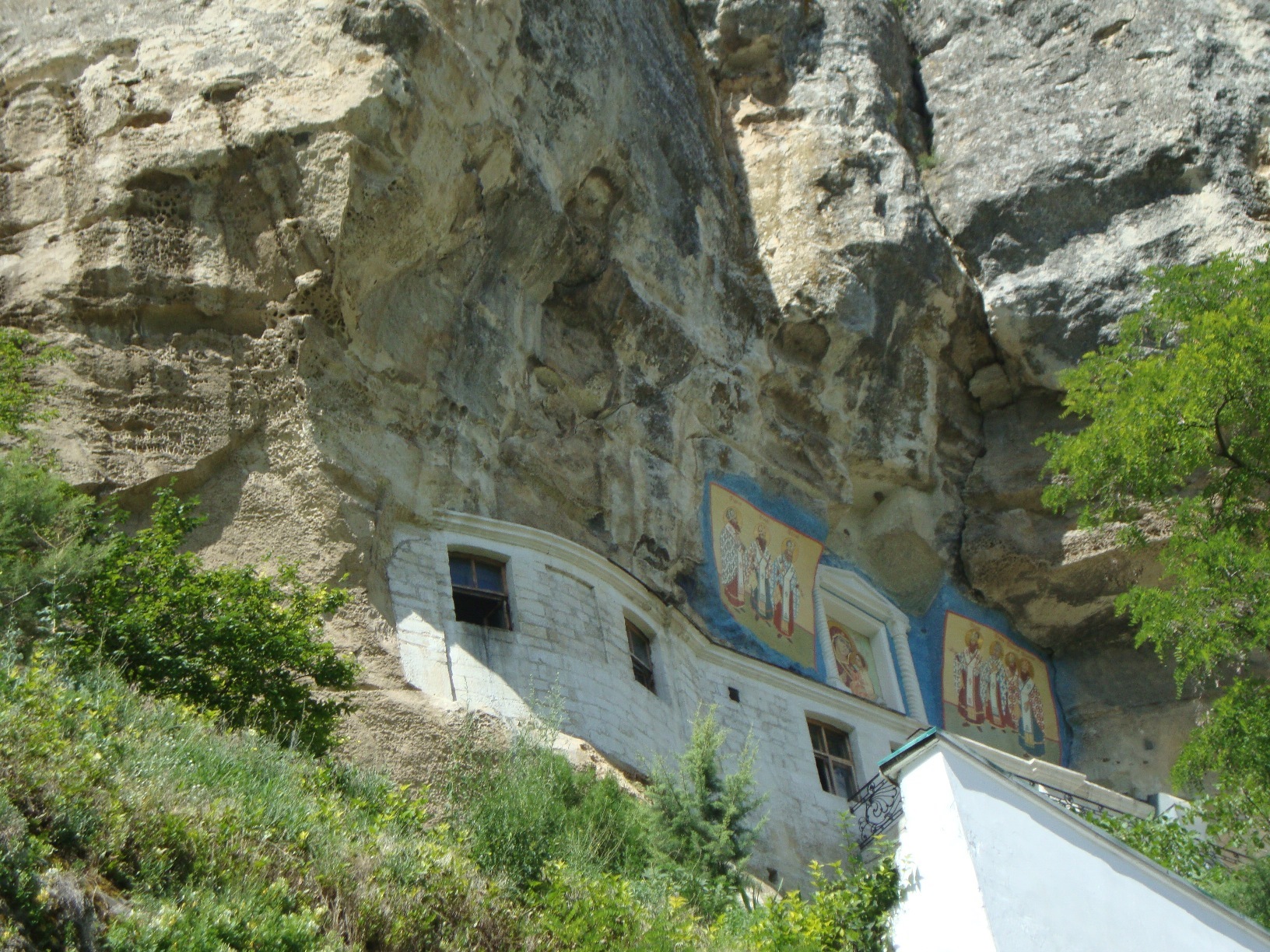 Отель в скале Крым Бахчисарайский
