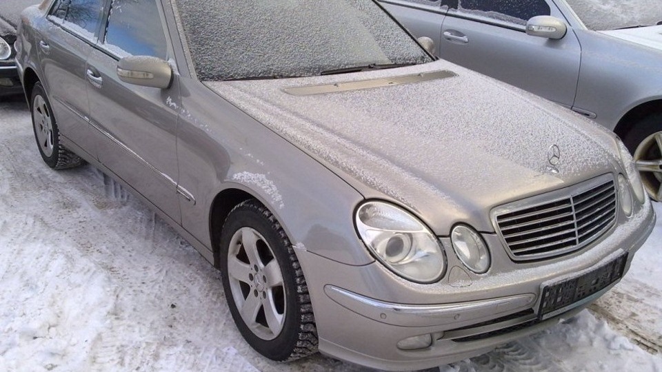 Mercedes-Benz E-Class 4matt