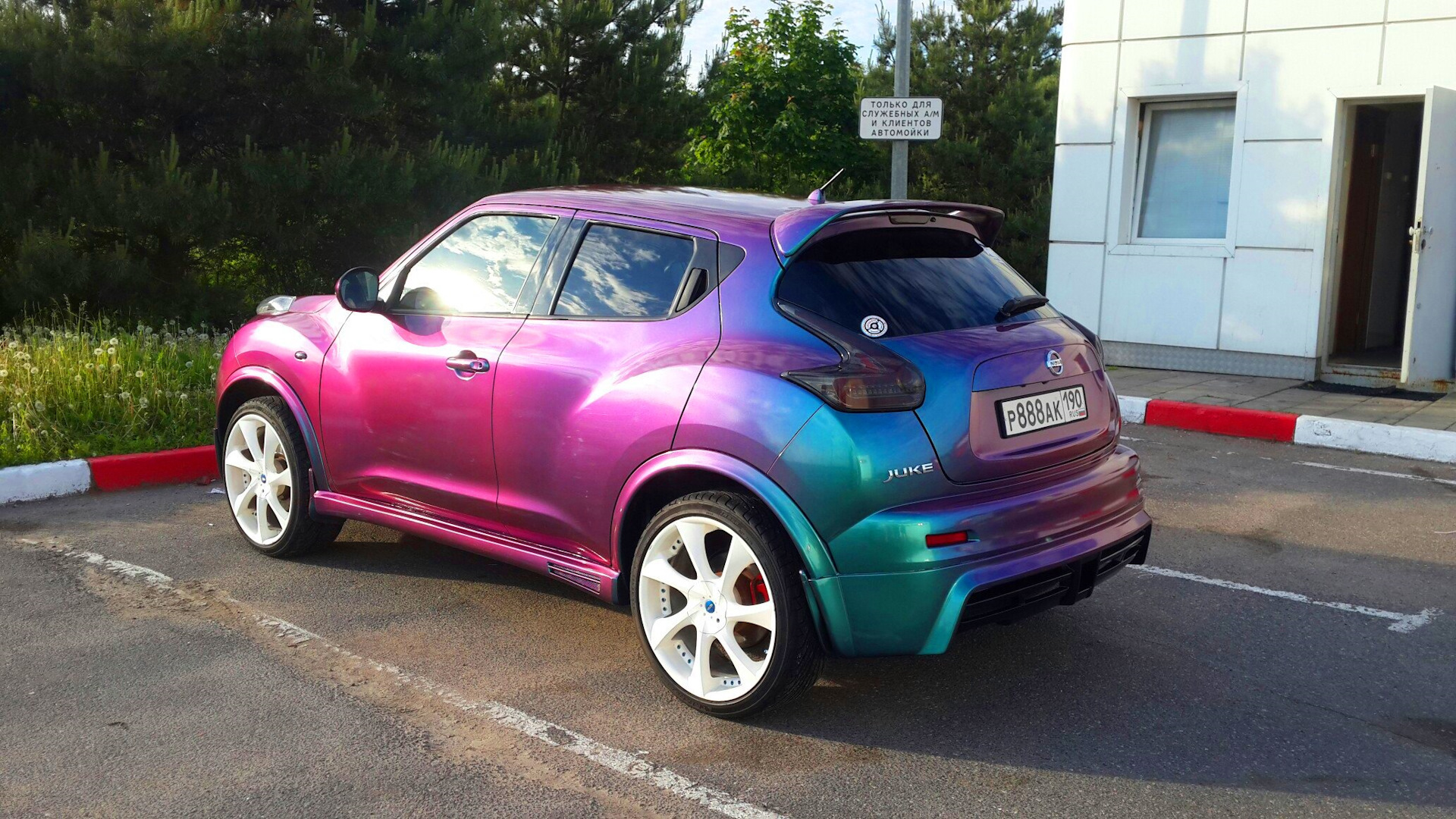 Nissan Juke С„РёРѕР»РµС‚РѕРІС‹Р№