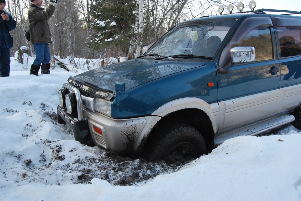 Фото в бортжурнале Nissan Terrano I