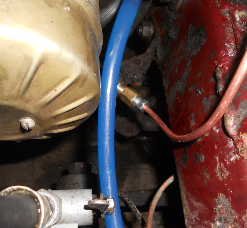 Воооон он там)) — ГАЗ 24