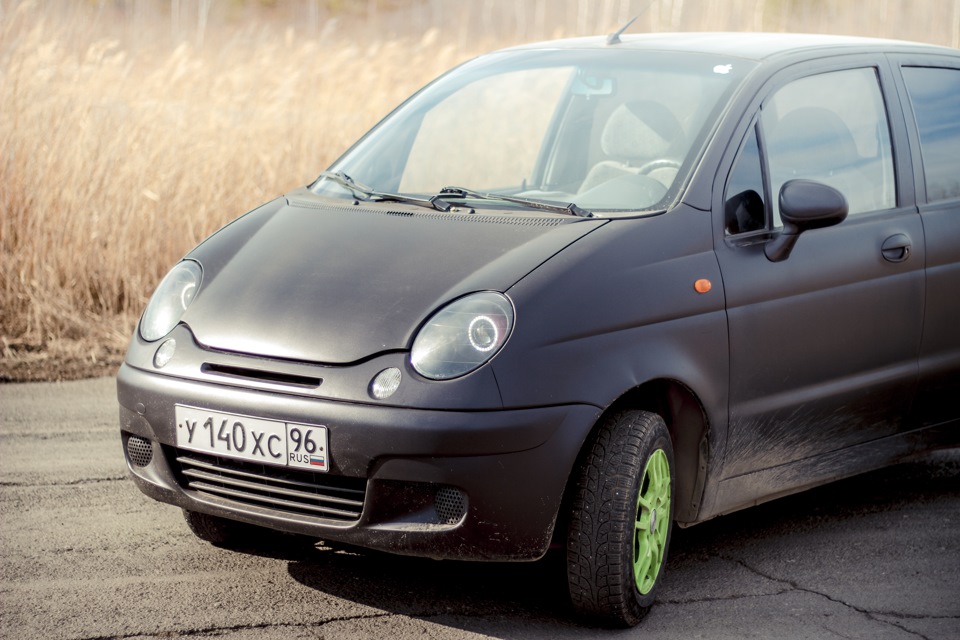 Дэу матиз черный. Daewoo Matiz m100. Черный матовый Матиз. Дэу Матиз чёрный матовый.