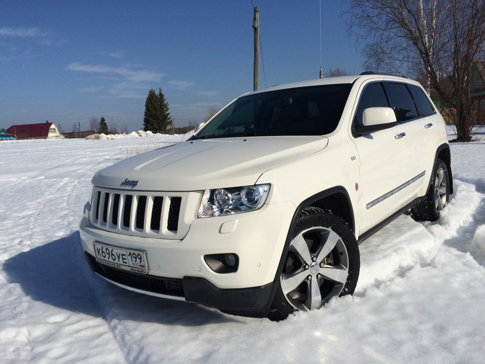 Jeep Grand Cherokee 2015 Р±РµР»С‹Р№