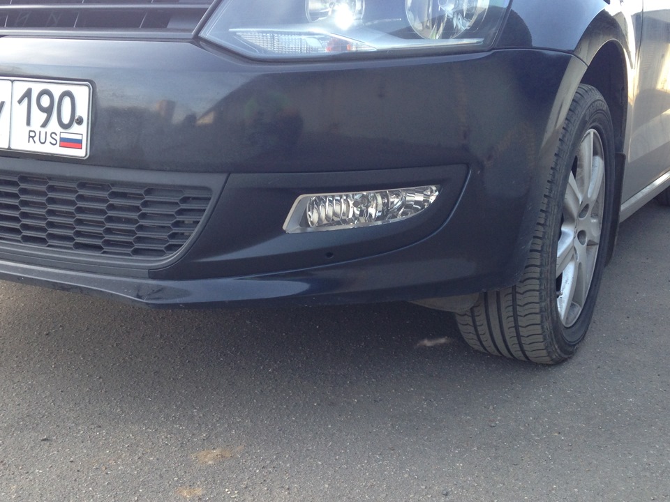 Рамки ПТФ в пластидип — Volkswagen Polo Sedan, 1,6 л, 2013 года ...