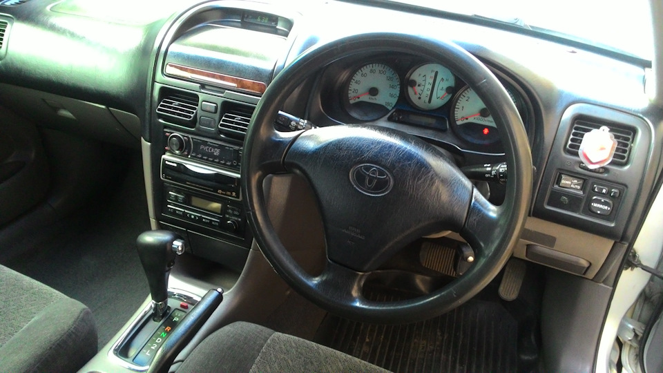 Кожаная оплётка руля — Toyota Caldina (210), 2 л., 2000 года ...