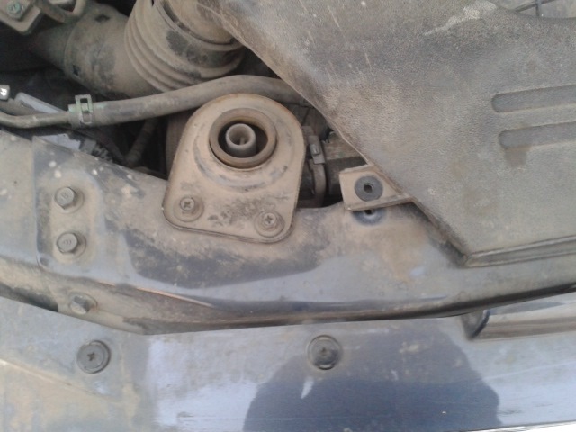 Устранение течи из под шланга радиатора - SsangYong Kyron, 2,3 л, 2010 года свои