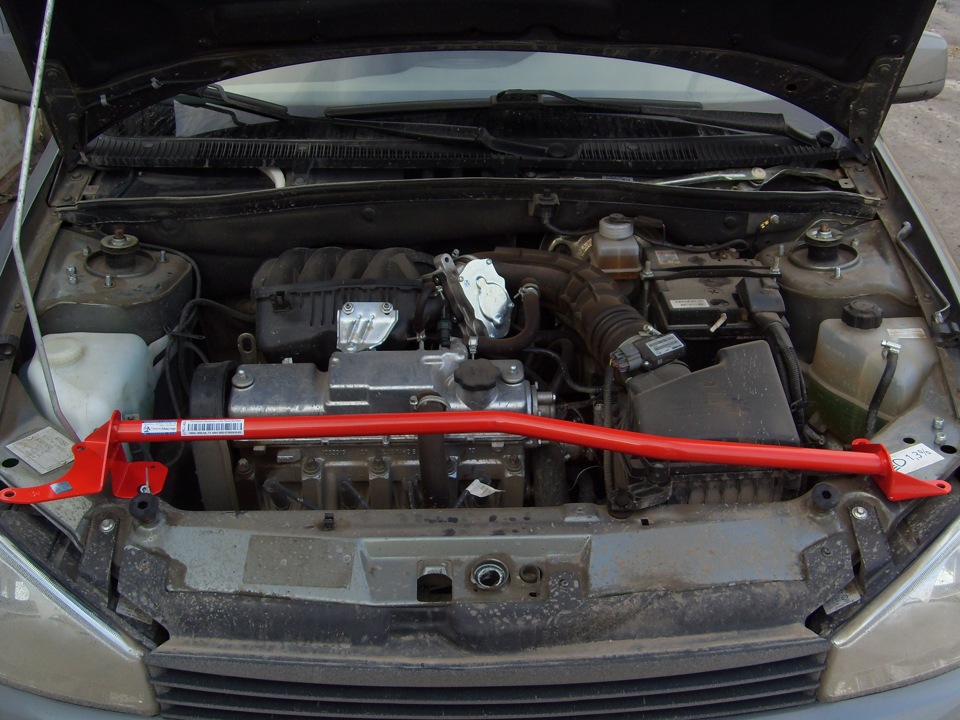 распорка 2110. распорки лада калина 2. передняя растяжка лада калина 1. распорка стоек калина 1. растяжка на калину.