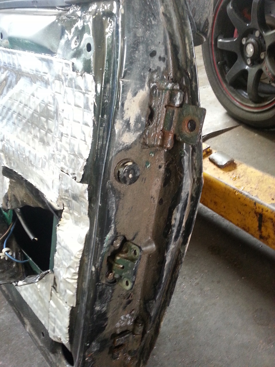 Замена петли на двери — Lada 21083, 1,7 л, 1996 года | визит на сервис ...
